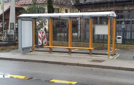 AVTOBUSNO POSTAJALIŠČE NA UNCU 01 FOTO BOŠTJAN  OTONIČAR